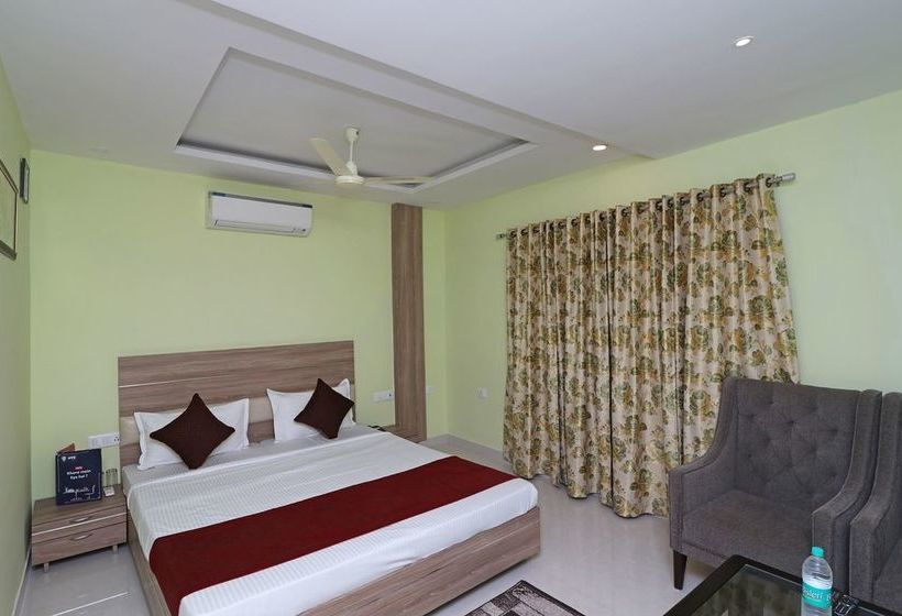 Hotel Oyo 13461 Green Valley 9