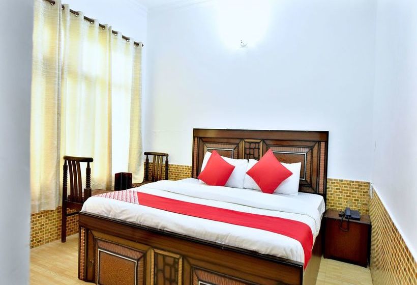 Hotel Snow Retreat 13