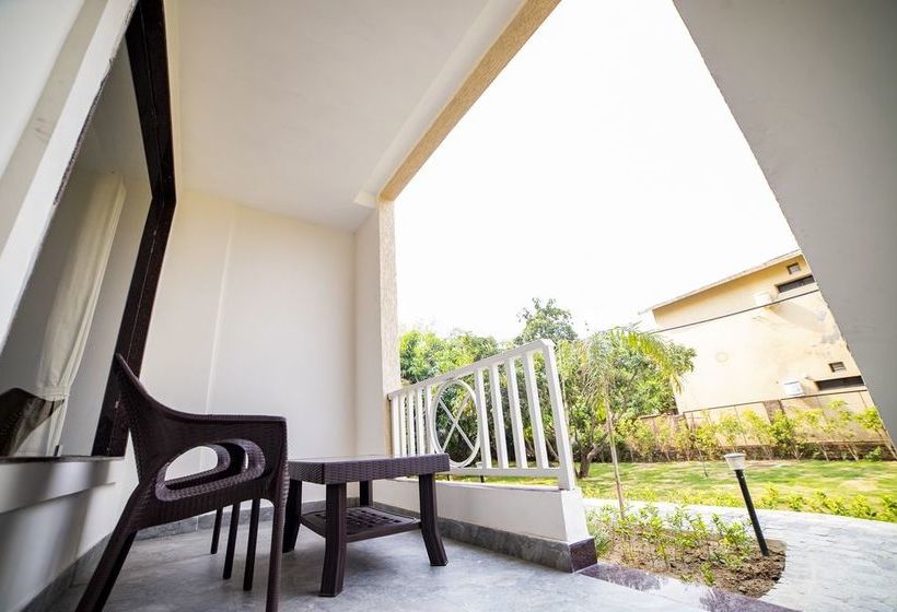 La Savanna Hotel & Resort 10