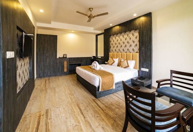 La Savanna Hotel & Resort 13