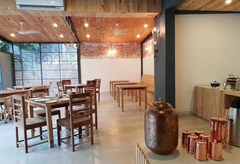 Hotel Sanctuary Rishikesh 8