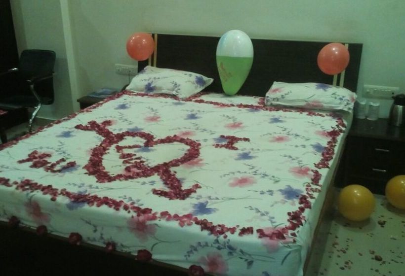 K V Hotel & Restaurant 4