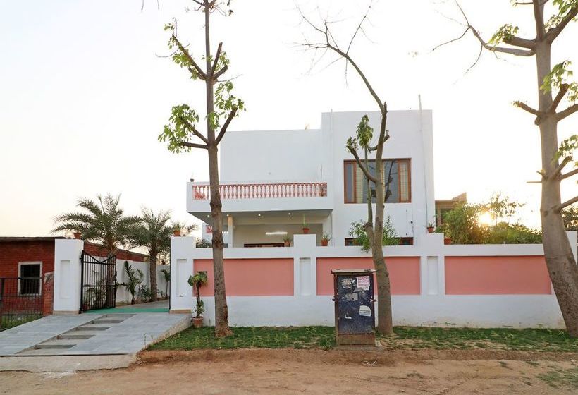 Hotel Oyo 13194 The Heaven Inn Uttar Pradesh