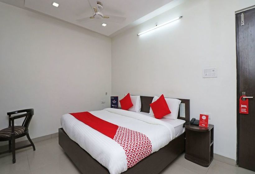 Oyo 6137 Hotel Star 10