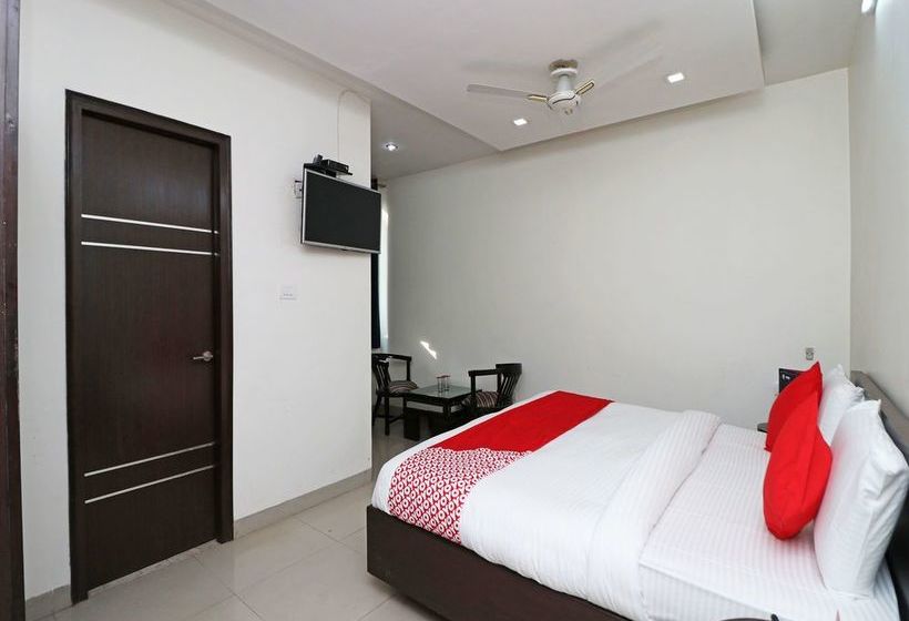 Oyo 6137 Hotel Star 9