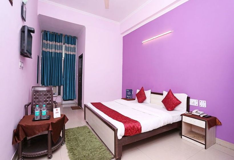 Oyo 12784 Hotel Roomers Greater Noida Uttar Pradesh