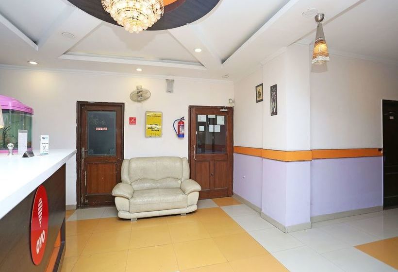 Oyo 12784 Hotel Roomers 1