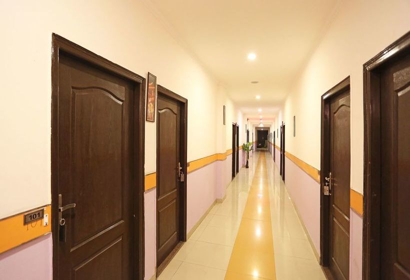 Oyo 12784 Hotel Roomers 20