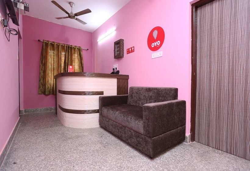 Hotel Oyo 11946 Greenland Inn 1