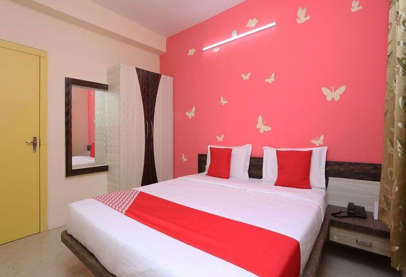 Hotel Oyo 11946 Greenland Inn 12