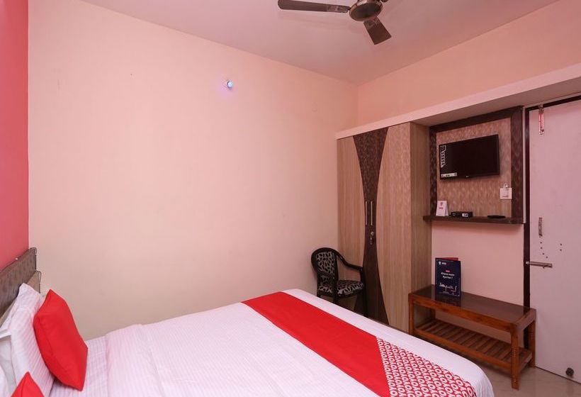 Hotel Oyo 11946 Greenland Inn 17