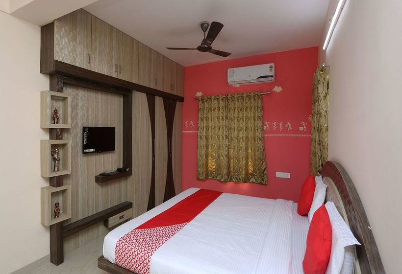 Hotel Oyo 11946 Greenland Inn 9