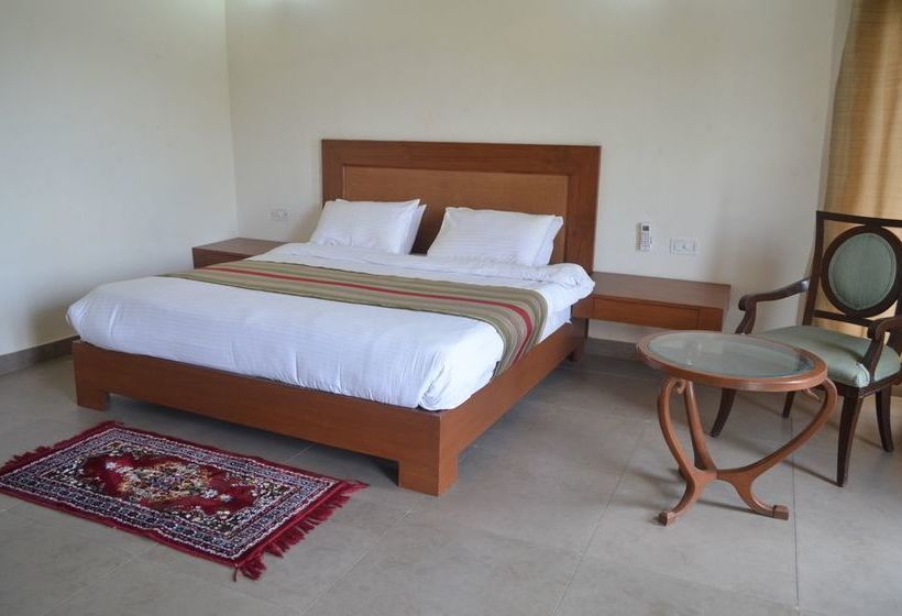 Hotel The Corbett Greens 1