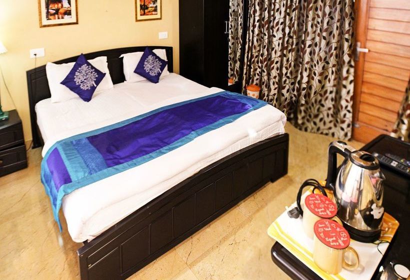 Pension Oyo 4079 Nandini Homestay 5