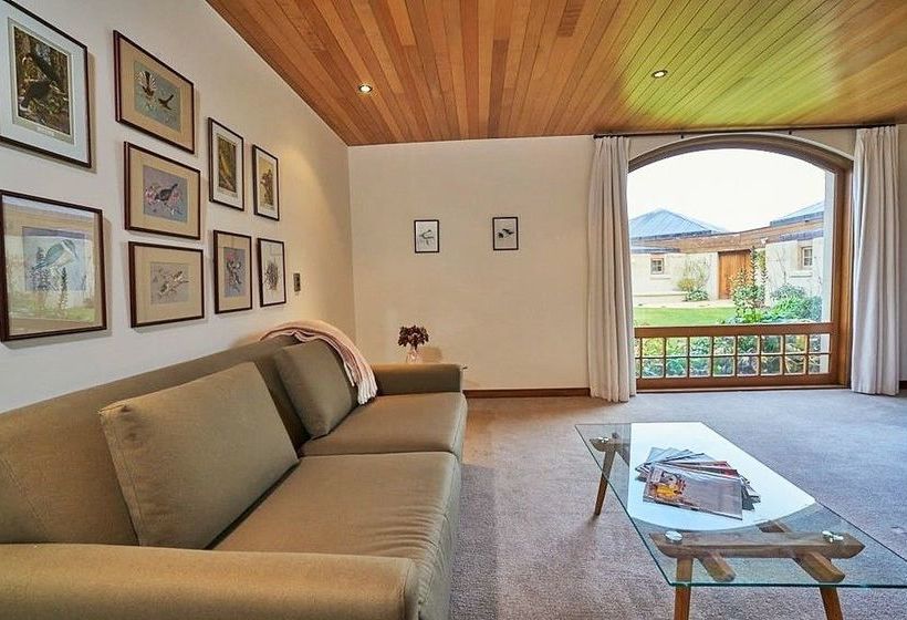 Bed and Breakfast Cabot Lodge 12