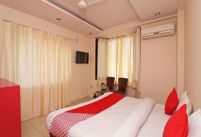 Pension Oyo 13884 Holiday Homes 14