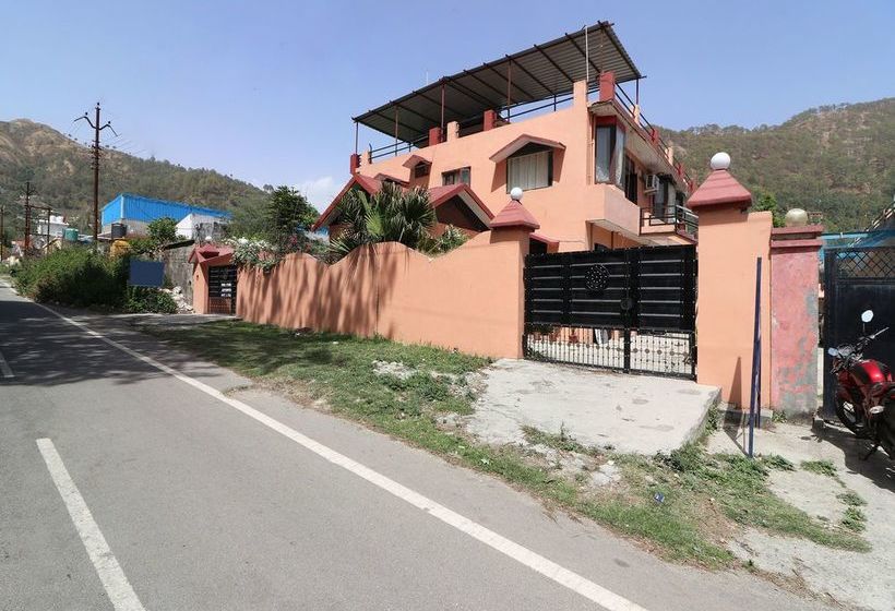 Pension Oyo 13884 Holiday Homes 19