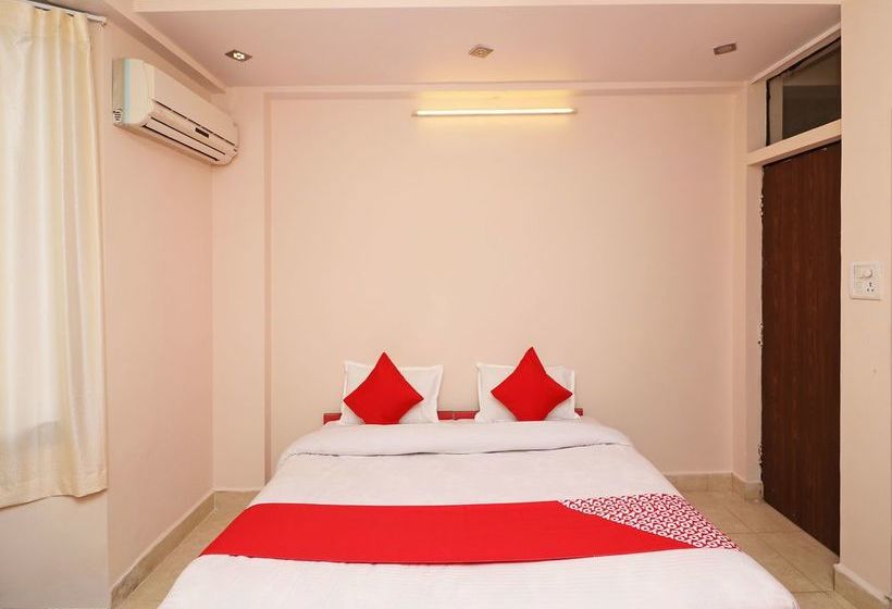 Pension Oyo 13884 Holiday Homes 6