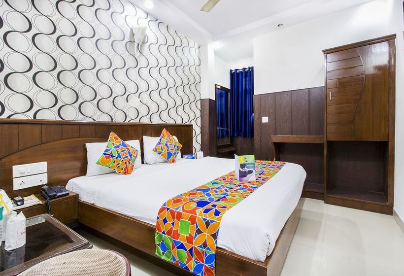 Fabhotel Anting Villa Greater Noida 2
