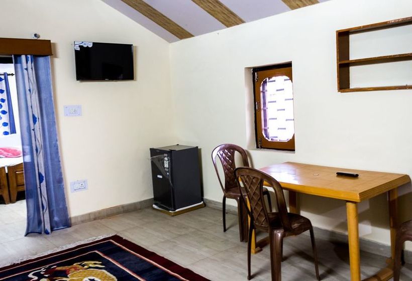 Pension Oyo 13879 Home Hill View 1bhk 3