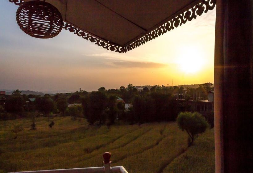 Pension Oyo 13879 Home Hill View 1bhk 4