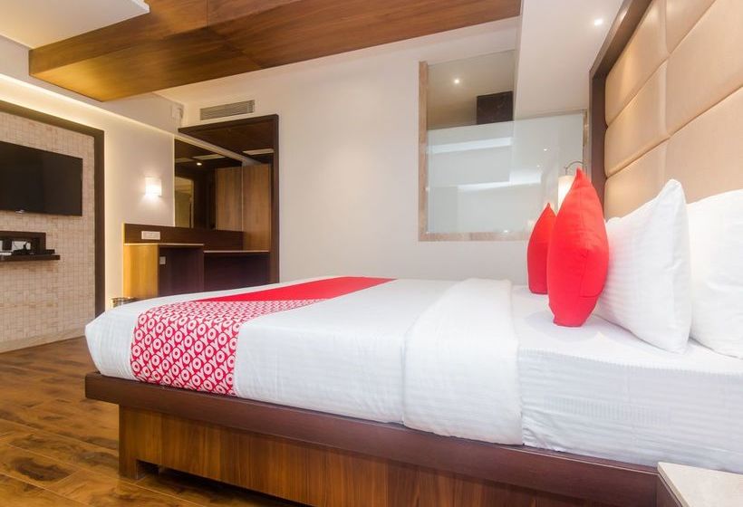 Oyo 16718 Hotel Aditya Residency 10