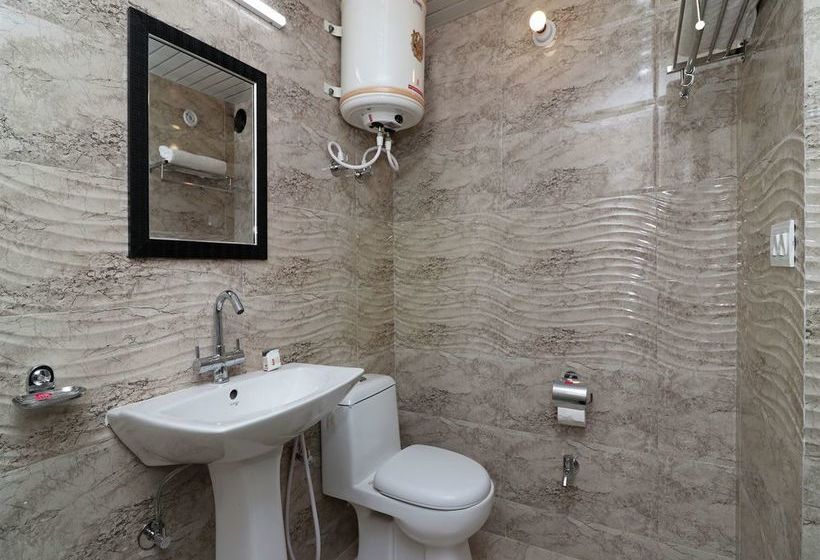 Pension Oyo 13883 Hotel Panorama 16