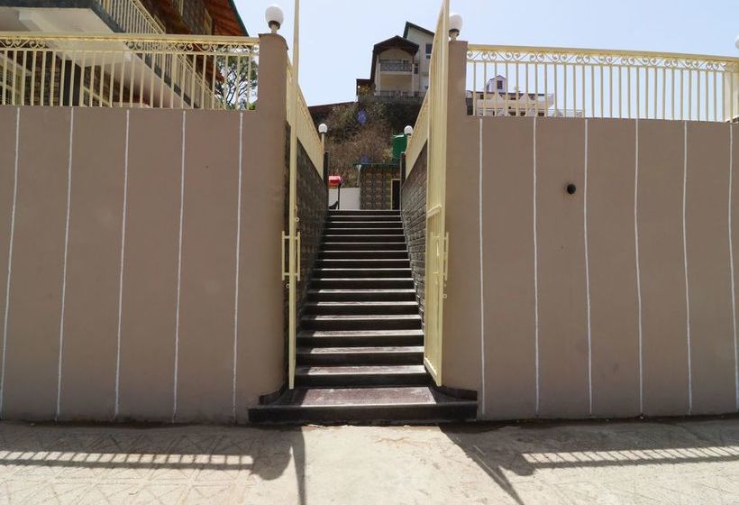 Pension Oyo 13883 Hotel Panorama 17