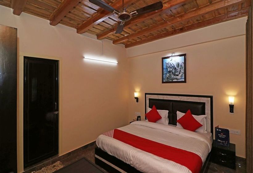 Pension Oyo 13883 Hotel Panorama 8