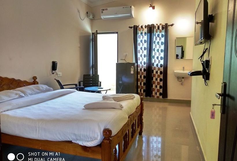 Pensão Candolim Beach Place