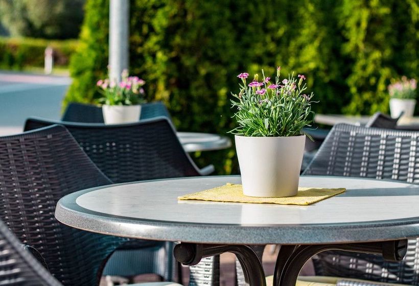 Hotel Bäckerei-cafe & Pension Estenfeld 12