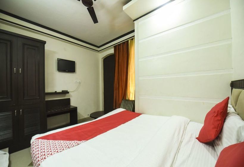 Oyo 16706 Hotel Lhasa 12