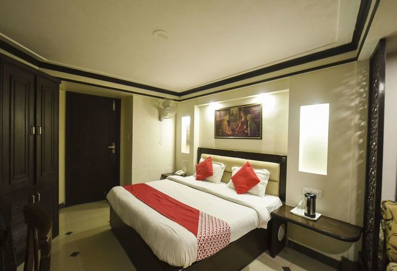 Oyo 16706 Hotel Lhasa 13