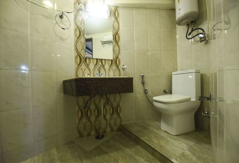 Oyo 16706 Hotel Lhasa 19