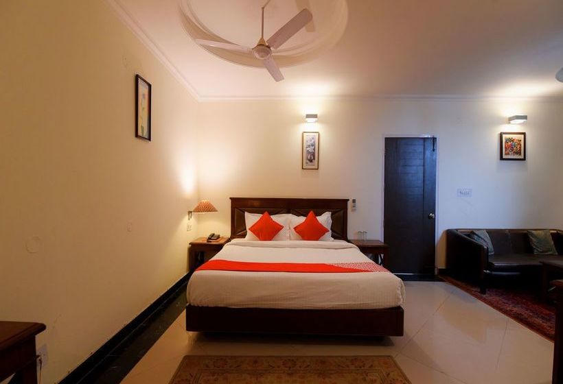 Hotel Oyo 17097 Kenwood Resort Kasauli Himachal Pradesh