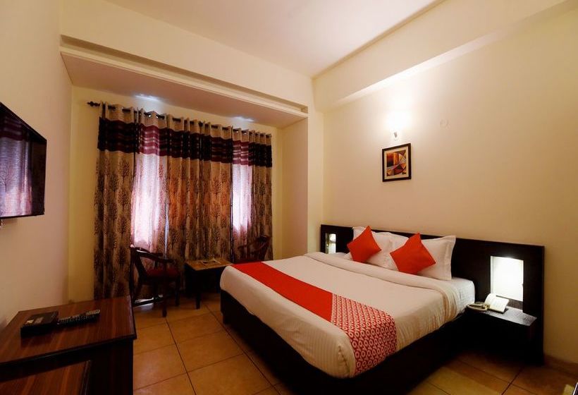 Hotel Oyo 17097 Kenwood Resort 12