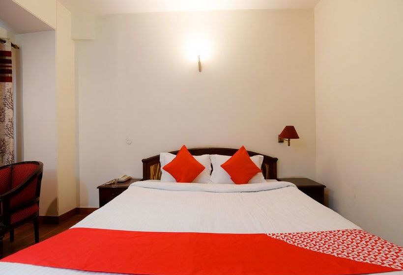 Hotel Oyo 17097 Kenwood Resort 14