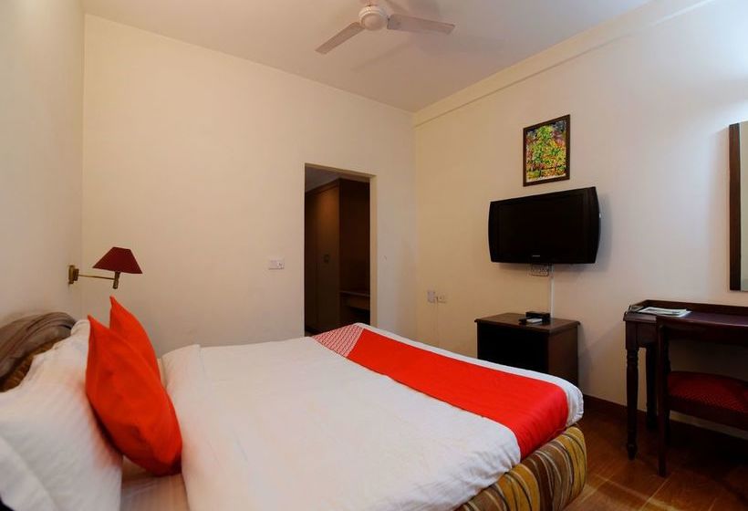 Hotel Oyo 17097 Kenwood Resort 15