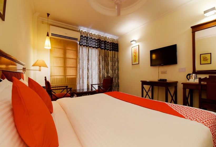 Hotel Oyo 17097 Kenwood Resort 19