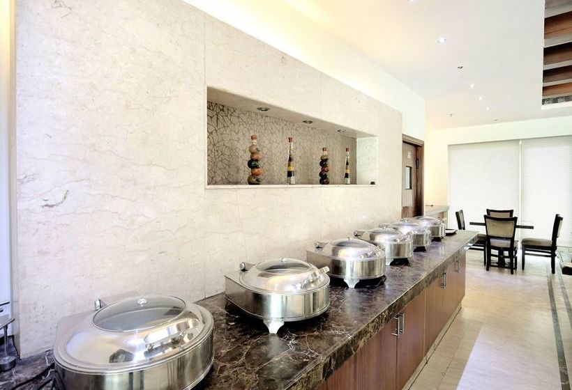 Hotel Oyo 14718 Woods Resorts 18