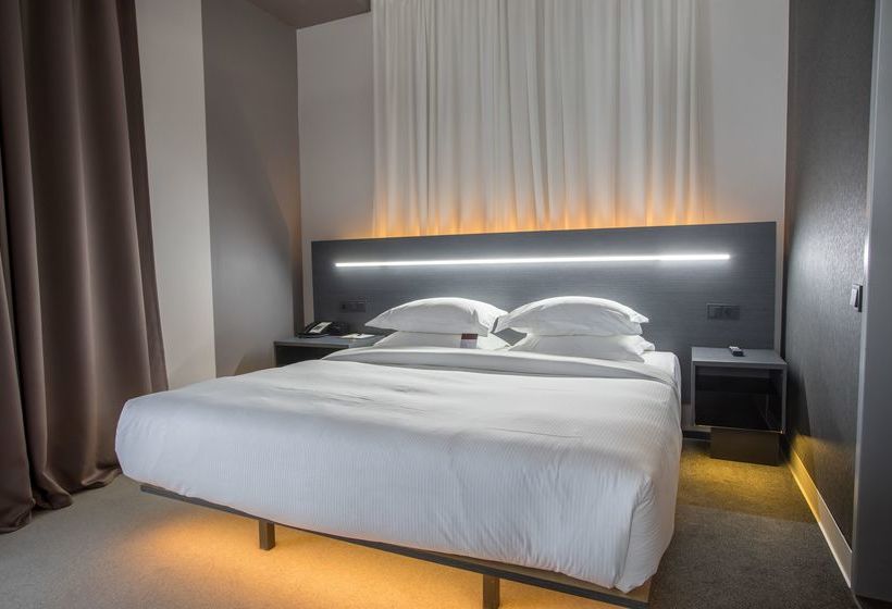 Hotel Four Elements Ekaterinburg 11