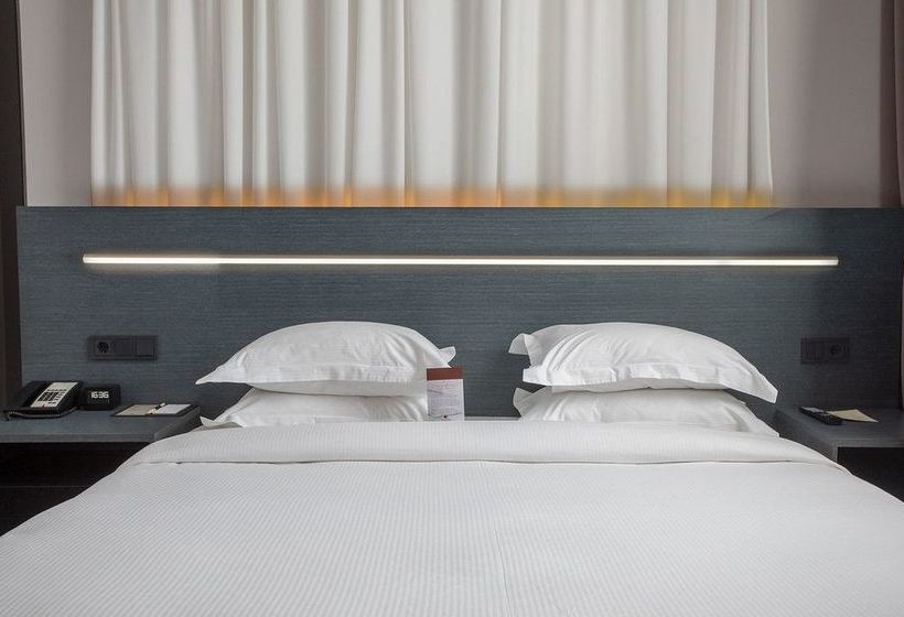 Hotel Four Elements Ekaterinburg 13