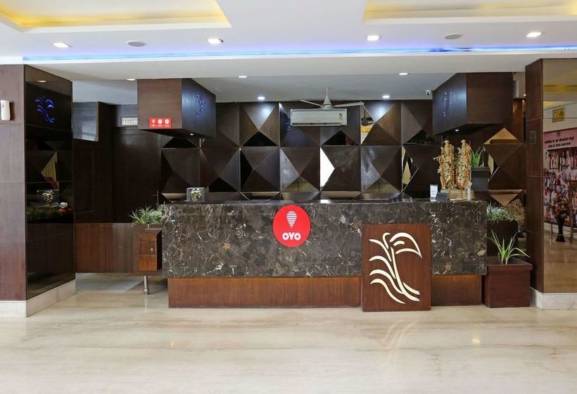 Hotel Oyo 13564 Near Prem Mandir 1