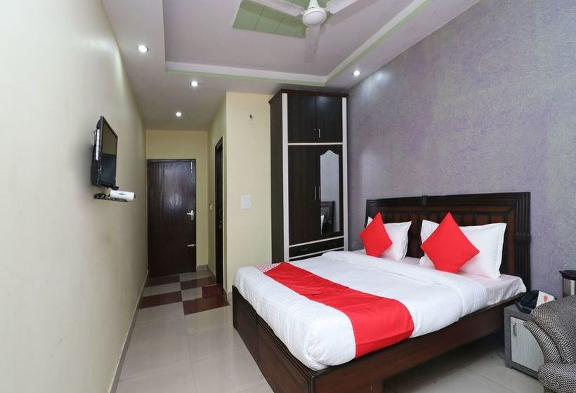 Oyo 14708 Hotel Ashiyana 12