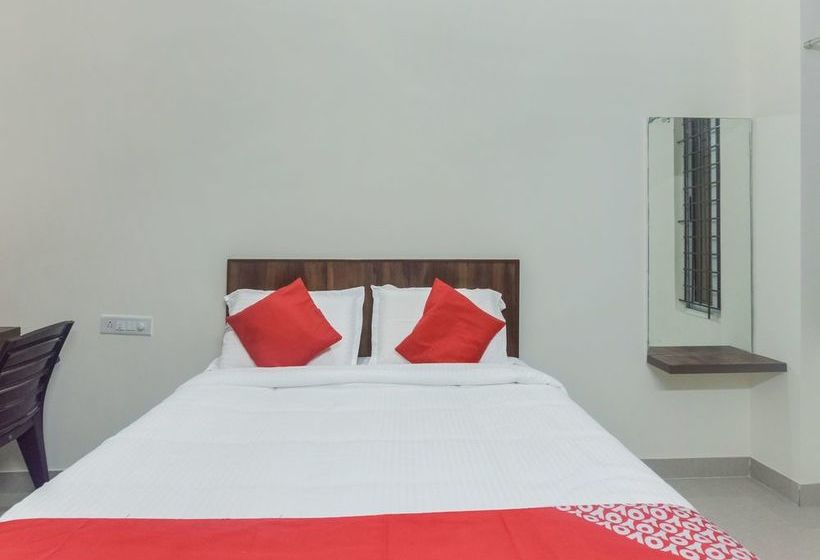 Hotel Oyo 12347 Mv Residency 12