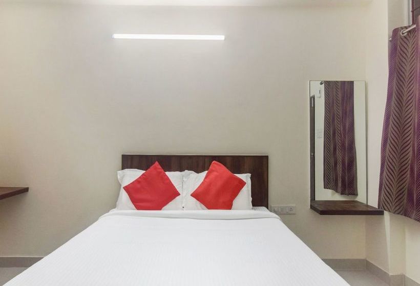 Hotel Oyo 12347 Mv Residency 4
