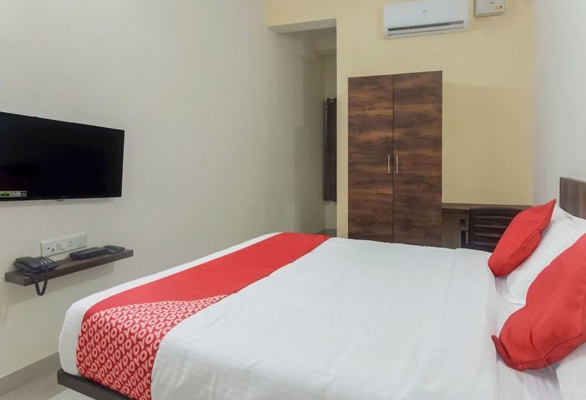 Hotel Oyo 12347 Mv Residency 8