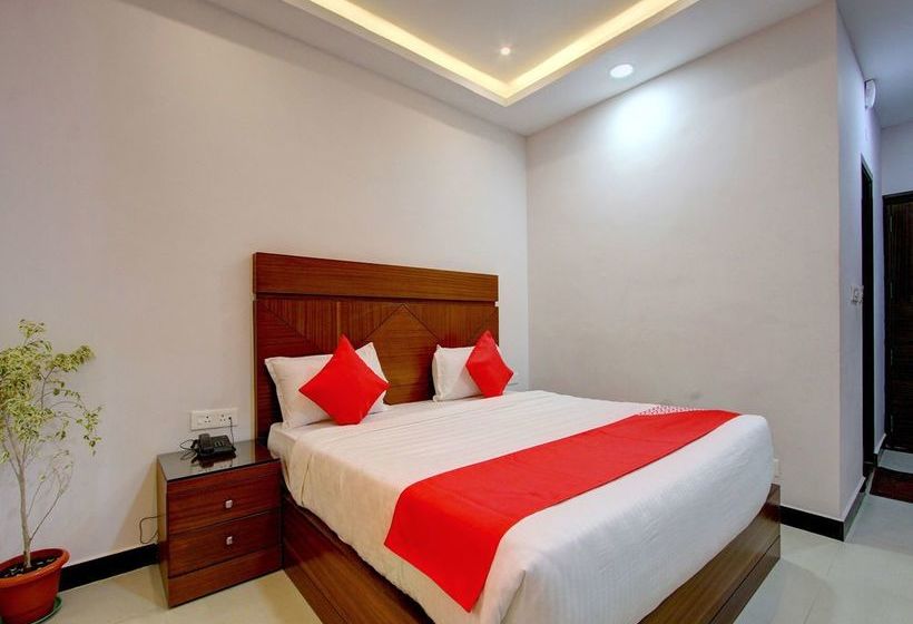 Hotel Oyo 15703 Dream Star Paradise 4