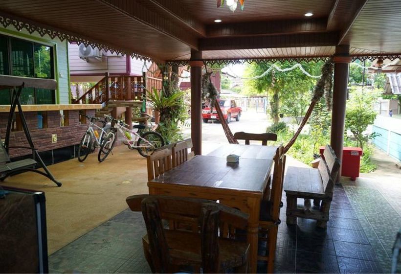 Pension Three Moons Homestay 1
