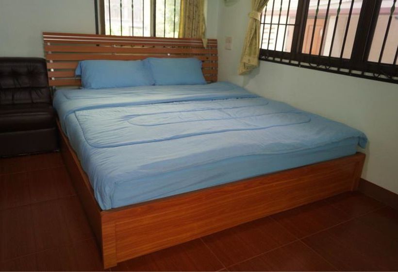 Pension Three Moons Homestay 11